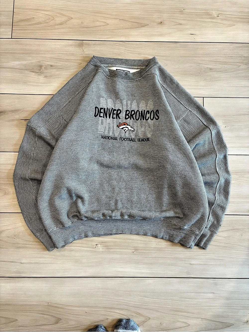 90s Vintage Logo Athletic Denver Broncos NFL Waffle Knit Mens Crewneck Sweatshir